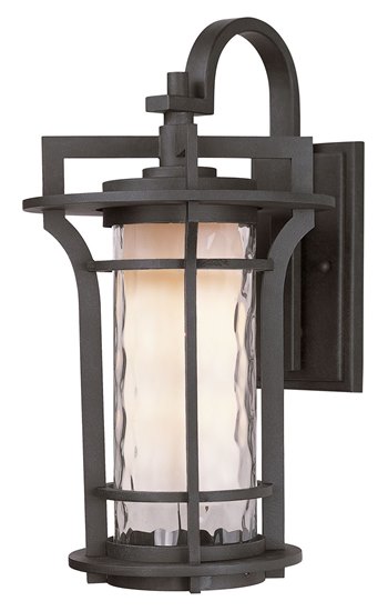 Foto para 100W Oakville 1-Light Outdoor Wall Lantern BO Water Glass MB Incandescent 10"x11.5" 