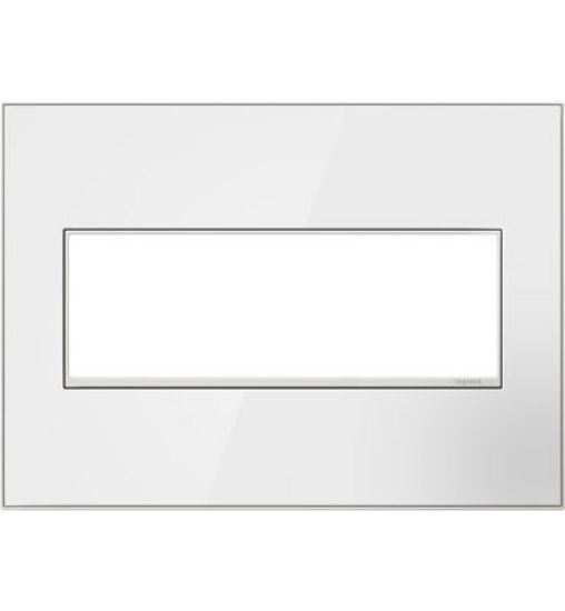 Foto para adorne White-on-White 3-Gang Screwless Wall Plate